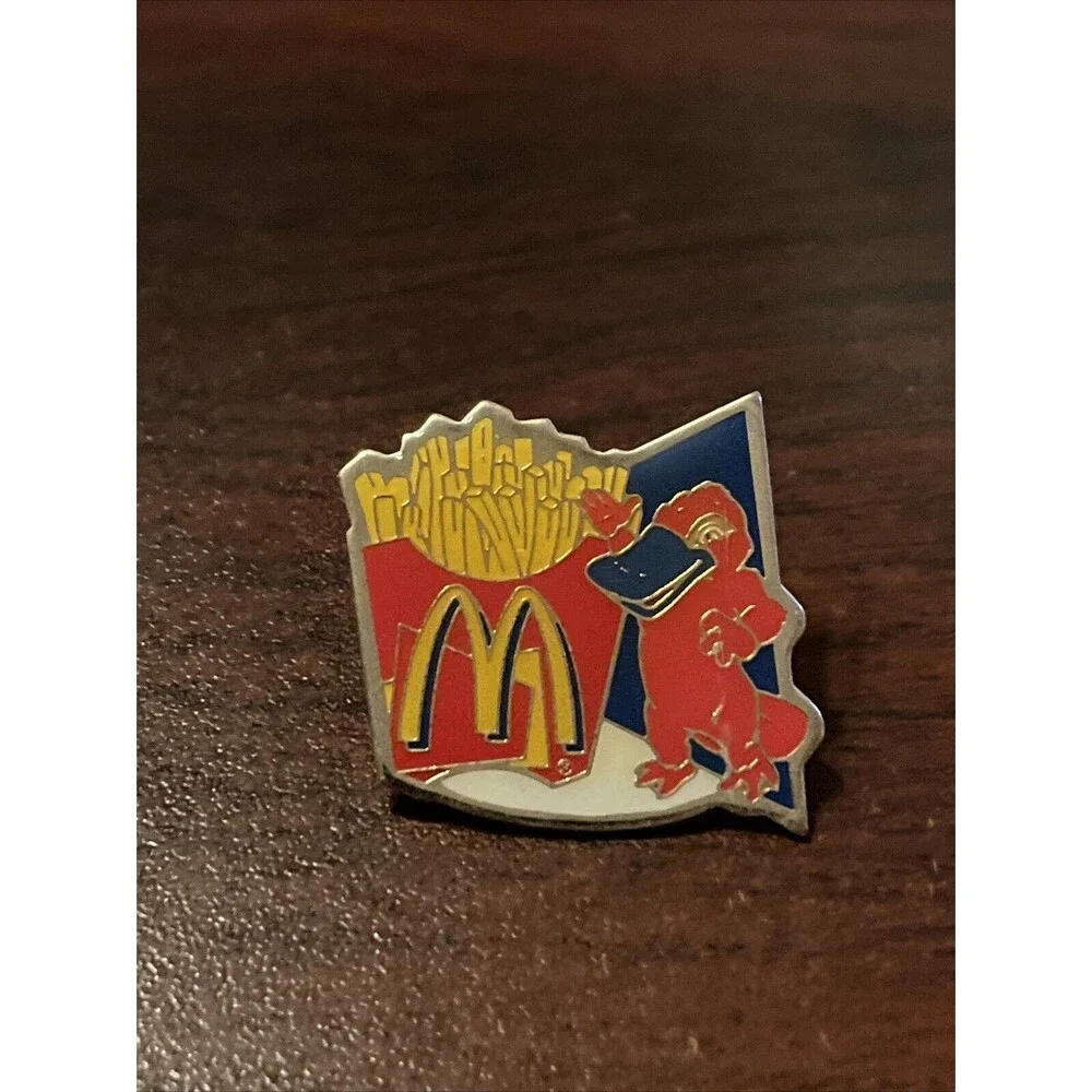 McDonald’s 2000 Sydney Olympics Mascot Pin Syd French Fries Employee Lapel Pin‎